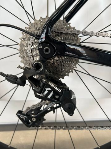 Liv CX Brava Advanced Pro 2 2021 Road & Gravel usato, Nero — immagine 3 di 11