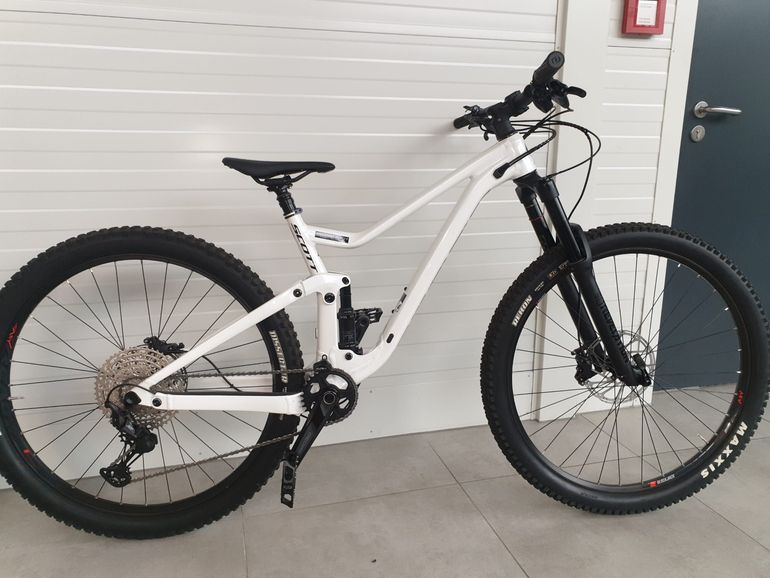 Used Scott Genius 940 2022 2022 Mountainbike, White, 29 — image 2 of 4
