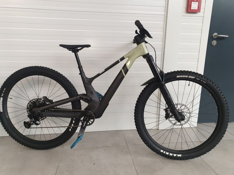 Tweedehands Scott Genius ST 920 2023 2023 Mountainbike — afbeelding 2 van 4