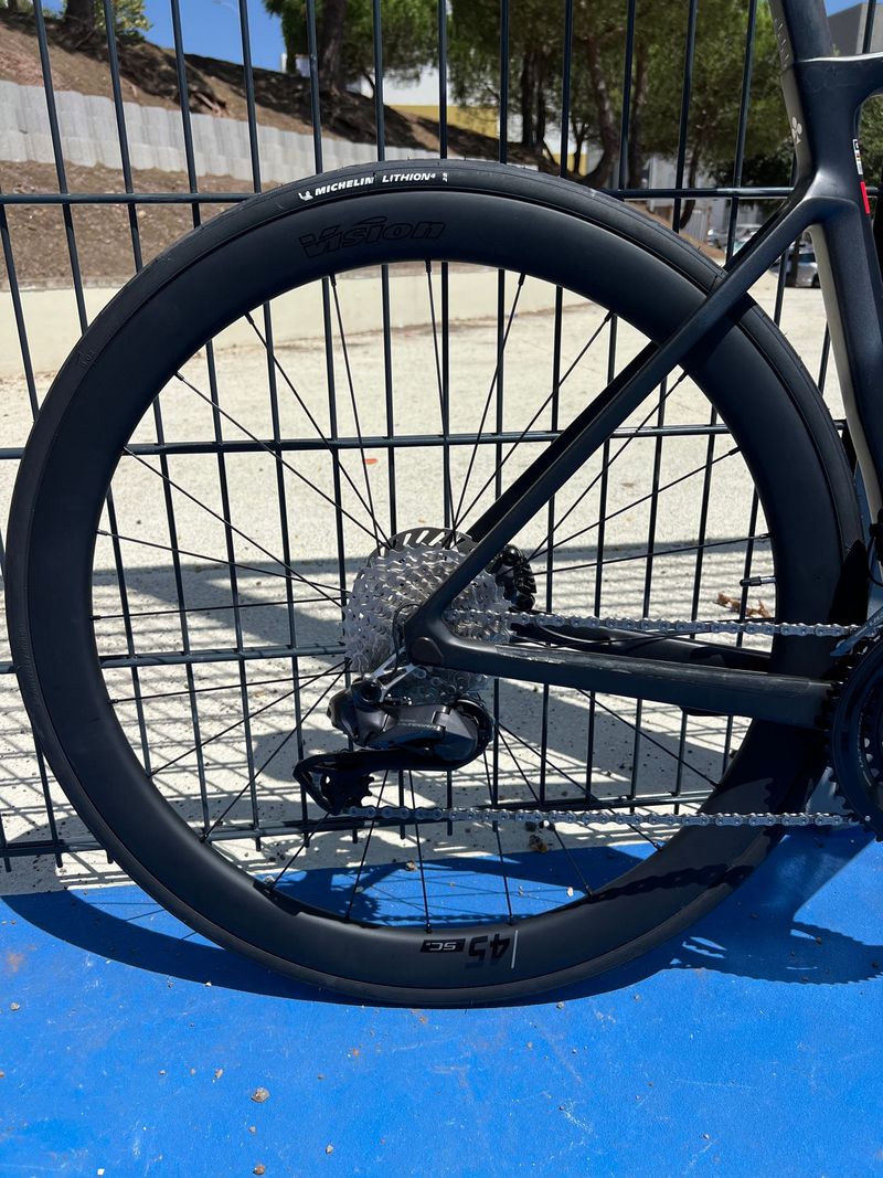 Colnago Vision 45 CL Wheels 2024 Road & Gravel usato, Nero — immagine 4 di 8