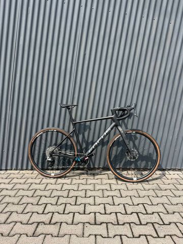 Używany Focus ATLAS 8.9 2023 2023 Road & Gravel — zdjęcie 3 z 5