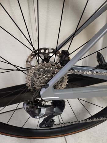 Used BMC Teammachine SLR01 FIVE 2023 2023 Road & Gravel, Light Gray — image 3 of 6