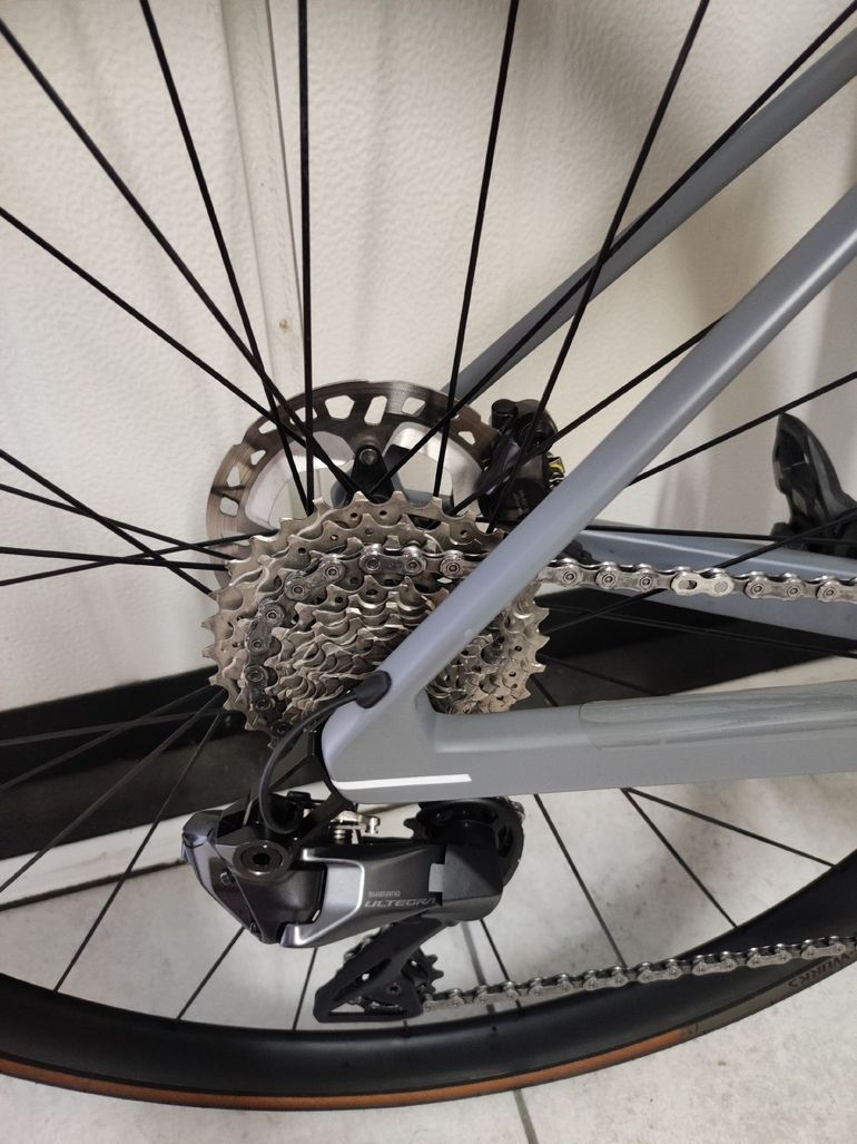 Used BMC Teammachine SLR01 FIVE 2023 2023 Road & Gravel, Light Gray — image 3 of 6