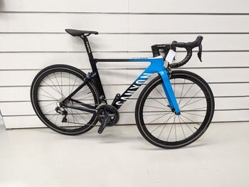 Brugt Canyon Aeroad Shimano Ultegra Di2 2019 Road & Gravel — billede 1 af 12