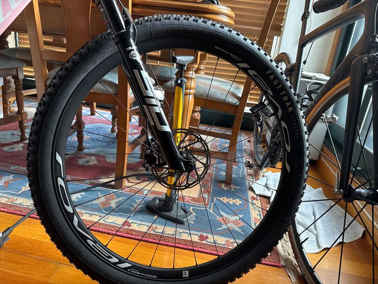 Used Specialized Epic Sram X0 EAGLE AXS 2024 Mountainbike, Red, 29 — image 8 of 12