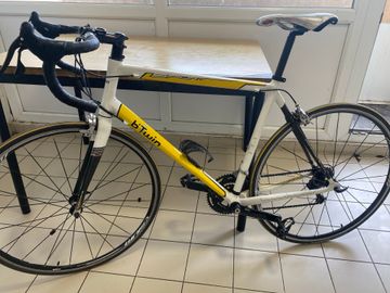 Used B’TWIN Triban. Rohloff Speedhub 2009 Road & Gravel, White — image 2 of 3