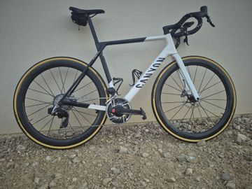 Used Canyon Ultimate SRAM Red eTap AXS 2023 Road & Gravel