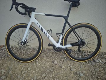 Used Canyon Ultimate SRAM Red eTap AXS 2023 Road & Gravel, White — image 2 of 4