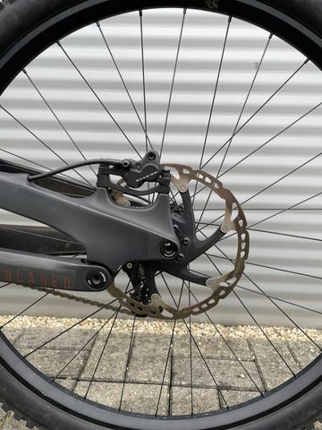 Used YT Industries Tues SRAM GX DH 2022 Mountainbike, Light Gray — image 6 of 9