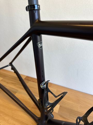 Specialized Aethos Expert 2021 Frameset 2021 Road & Gravel usato, Viola — immagine 5 di 11