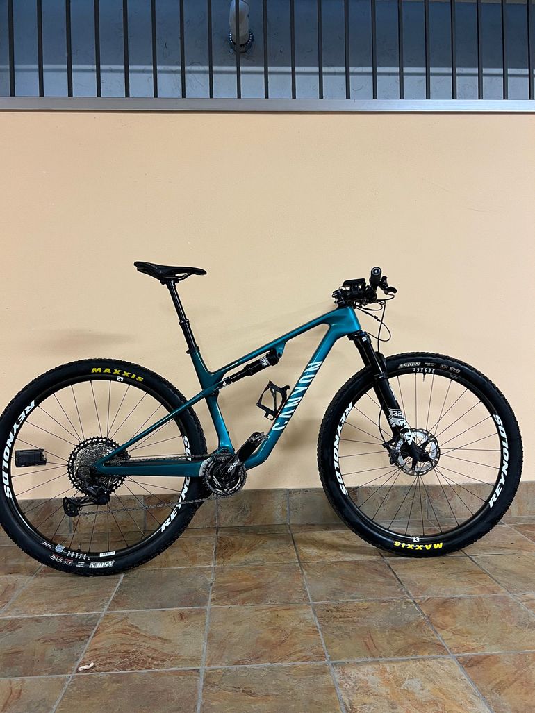 Canyon Lux World Cup CF 2023 2023