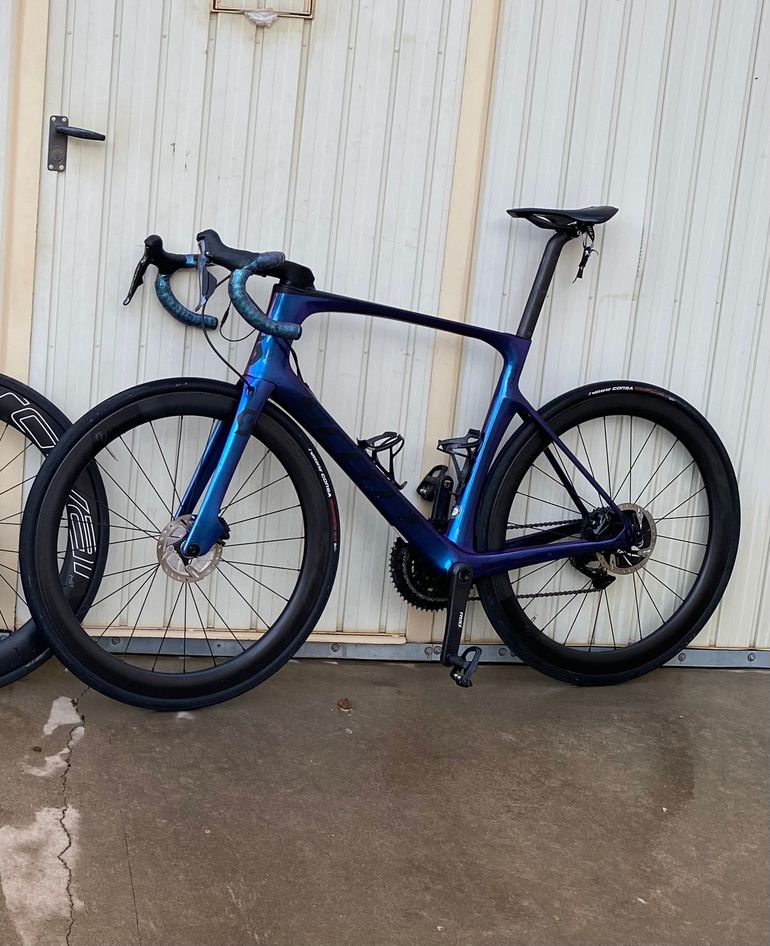 Used Scott Foil Premium 2020 2020 Road & Gravel, Blu — image 3 of 3
