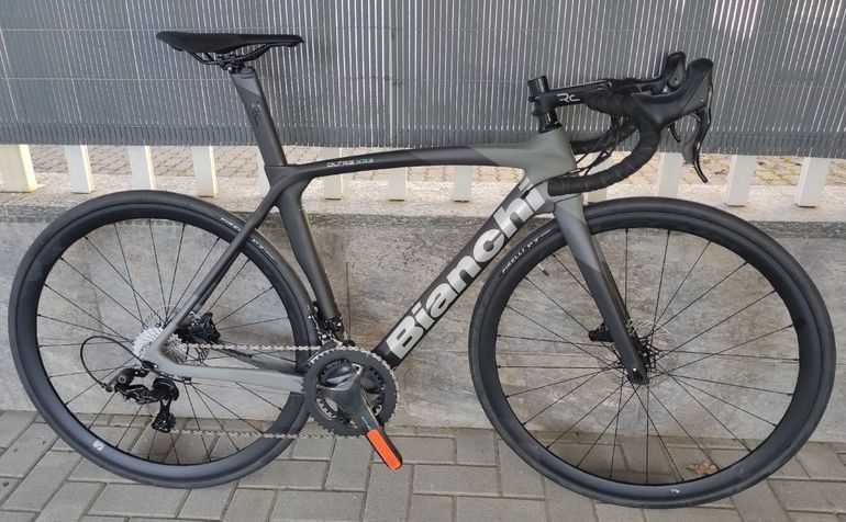 Bianchi Oltre Campagnolo Chorus 2023