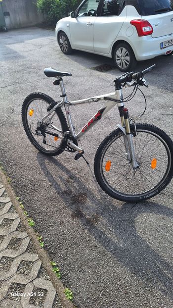 Used KTM Crx Team Edition 2008 Mountainbike, Light Gray — image 2 of 3
