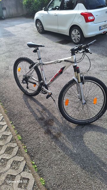 Used KTM Crx Team Edition 2008 Mountainbike, Light Gray — image 2 of 3