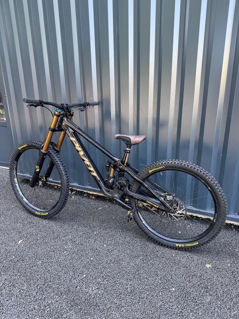Used Pivot PHOENIX Pro Saint 2025 2025 Mountainbike, Black, 29, 27.5 — image 5 of 6