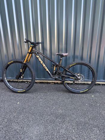 Used Pivot PHOENIX Pro Saint 2025 2025 Mountainbike, Black, 29, 27.5 — image 4 of 6