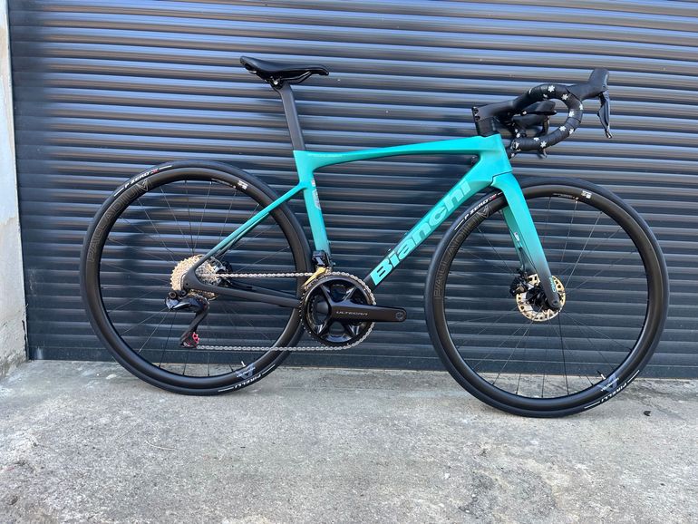 Used Bianchi Specialissima Shimano Ultegra Di2 2025 Road & Gravel, Green — image 1 of 4