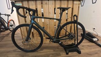 Used BMC Roadmachine X THREE 2024 2024 Road & Gravel, Green — image 3 of 3