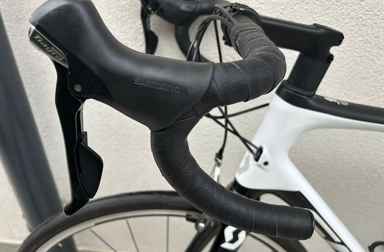 Used Scott Addict 30 2019 2019 Road & Gravel, White — image 3 of 3