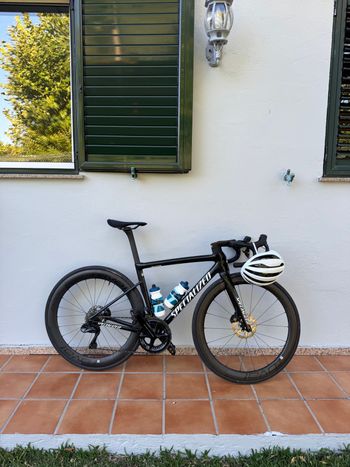 Used Specialized Tarmac SL8 Pro - Ultegra Di2 2025 2025 Road & Gravel, Black — image 7 of 8