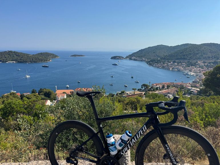 Used Specialized Tarmac SL8 Pro - Ultegra Di2 2025 2025 Road & Gravel, Black — image 8 of 8