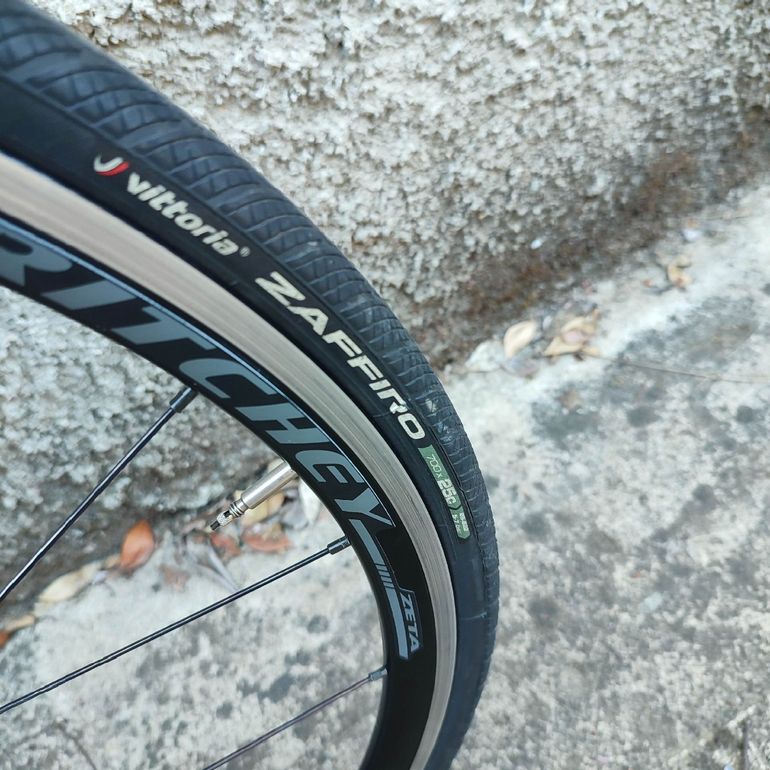 Used Canyon Ultimate SLX 53cm 2013 Road & Gravel, Black — image 9 of 32