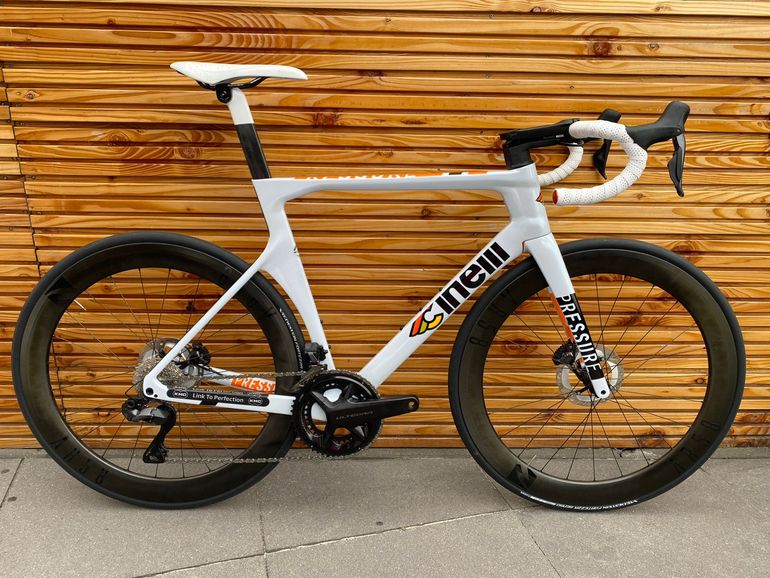 Cinelli PRESSURE II - ULTEGRA DISC DI2 2024