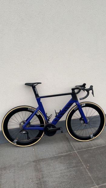 Canyon Aeroad CF SLX 7 Di2 | Bis Zu 70 % Günstiger mit buycycle