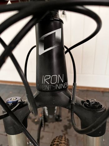 Used Olympia Iron 2021 Mountainbike, Black — image 12 of 15