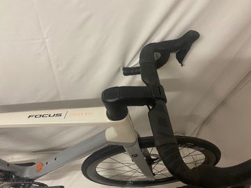 Brugt Focus IZALCO MAX 9.8 2024 2024 Road & Gravel — billede 8 af 10