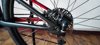 Używany Specialized Men's Epic Comp Carbon 2018 2018 Mountainbike — zdjęcie 5 z 7