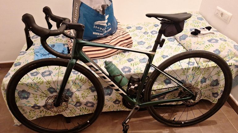 Used Giant Defy Shimano Tiagra 2025 Road & Gravel, Green — image 8 of 8