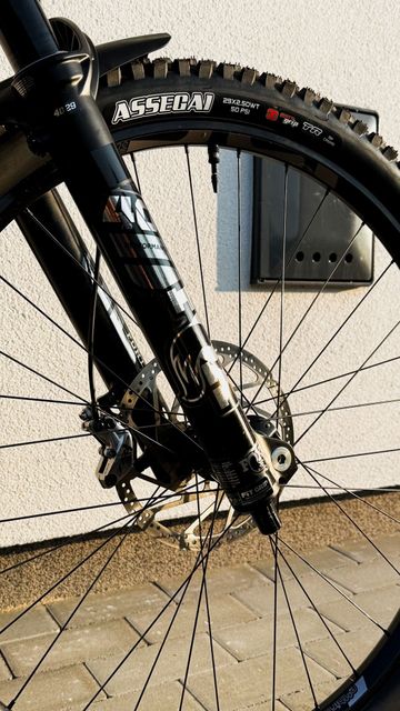Used Mondraker Summum SRAM GX DH 2021 Mountainbike, Black, Mixed — image 7 of 19