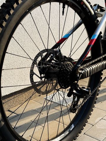 Used Mondraker Summum SRAM GX DH 2021 Mountainbike, Black, Mixed — image 4 of 19