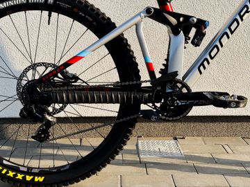 Used Mondraker Summum SRAM GX DH 2021 Mountainbike, Black, Mixed — image 3 of 19