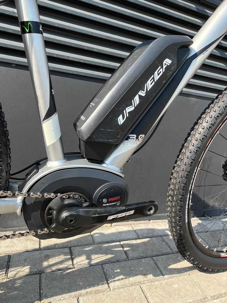 Used Univega Summit 3.0 2018 Mountainbike — image 10 of 17