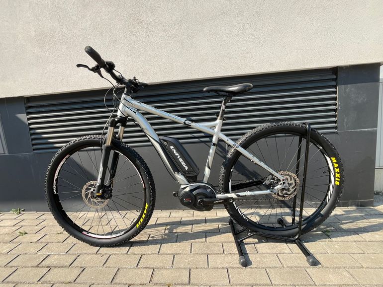 Used Univega Summit 3.0 2018 Mountainbike — image 2 of 17