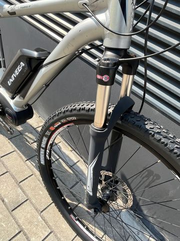 Used Univega Summit 3.0 2018 Mountainbike, Light Gray — image 8 of 17