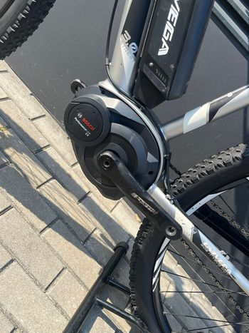Used Univega Summit 3.0 2018 Mountainbike — image 4 of 17