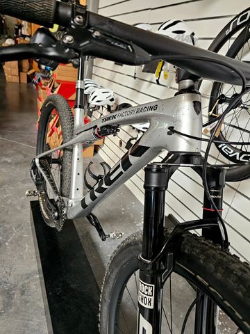 Trek Supercaliber Sram X0 EAGLE AXS 2024 Mountainbike d'occasion — image 2 sur 4