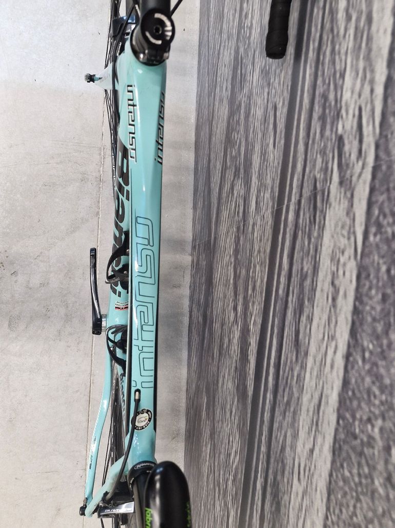 Used Bianchi Intenso Dura Ace 11v 2018 Road & Gravel, Green — image 9 of 9