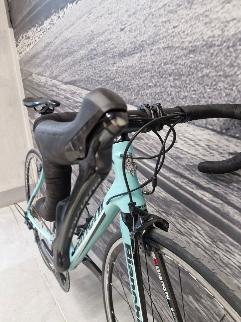 Used Bianchi Intenso Dura Ace 11v 2018 Road & Gravel, Green — image 5 of 9