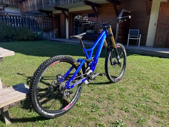 Used Specialized Demo Shimano Saint 2022 Mountainbike, Blue — image 9 of 10