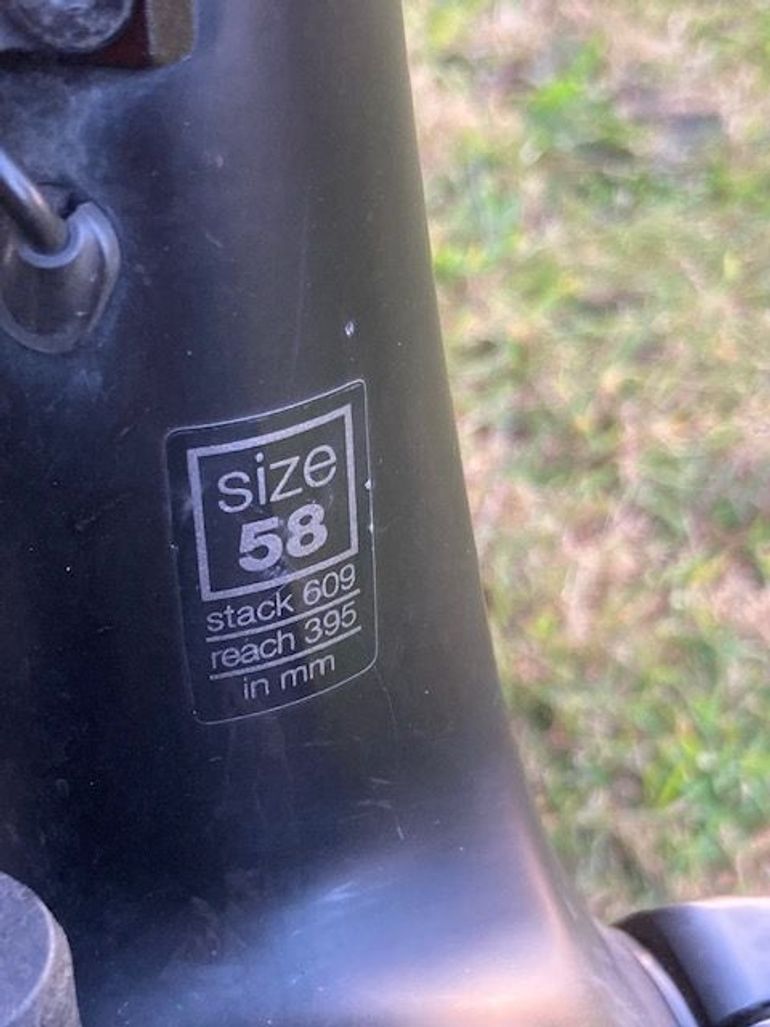 Used BMC Roadmachine Shimano Ultegra Di2 2019 Road & Gravel — image 8 of 10