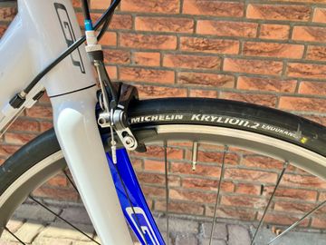 Used GT 2 Series 2010 Road & Gravel, Blue — image 10 of 28