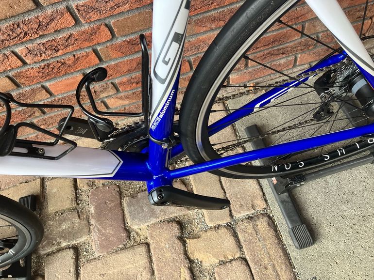 Used GT 2 Series 2010 Road & Gravel, Blue — image 16 of 28