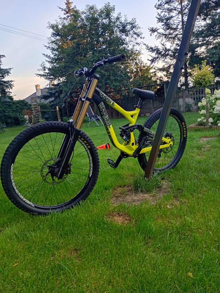 Used Commencal V3 2017 Mountainbike, Green — image 22 of 29