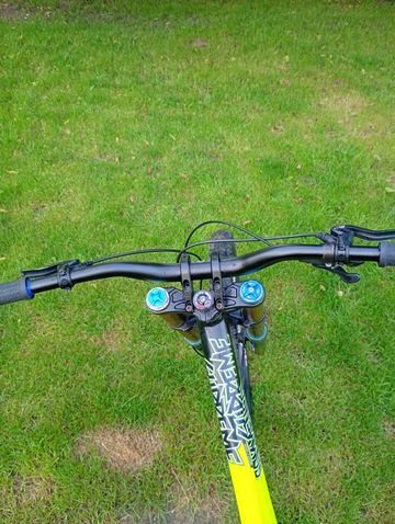 Used Commencal V3 2017 Mountainbike, Green — image 13 of 29