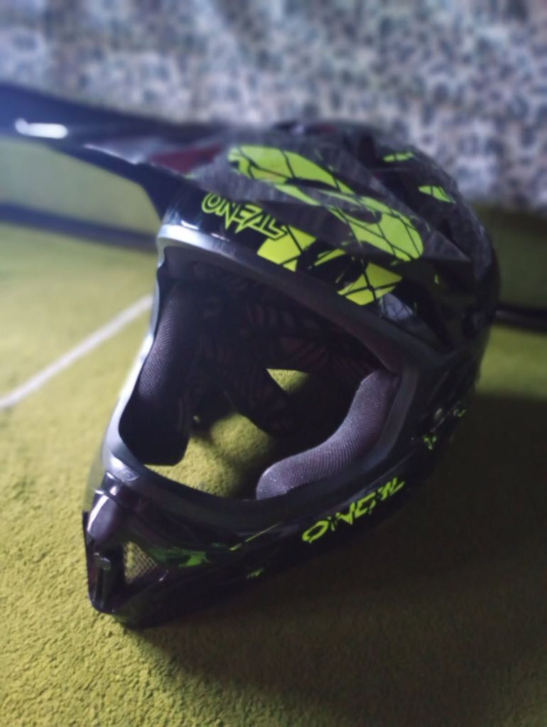 Used Commencal V3 2017 Mountainbike, Green — image 26 of 29